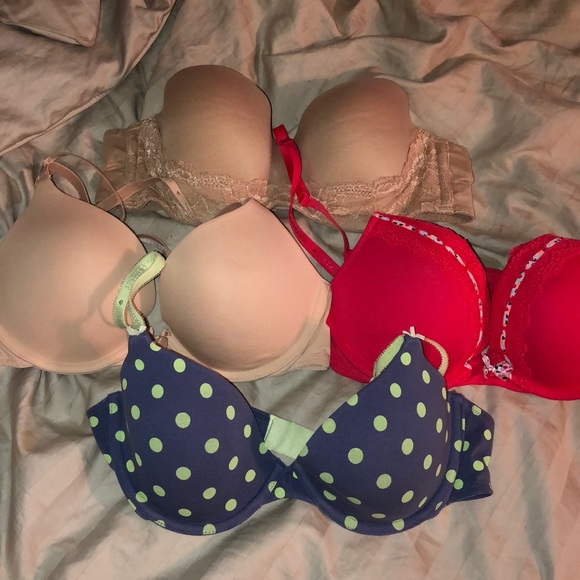 Victoria's Secret Other - Cotton Victoria Secret Bras (sell as set)